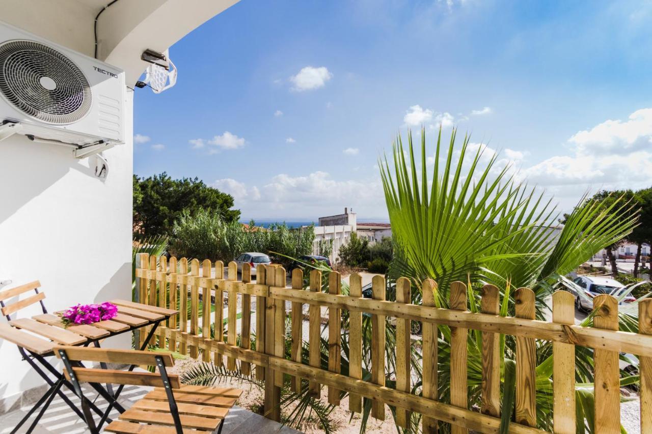 Residence Fior Di Sulcis กาลาเซตตา ภายนอก รูปภาพ